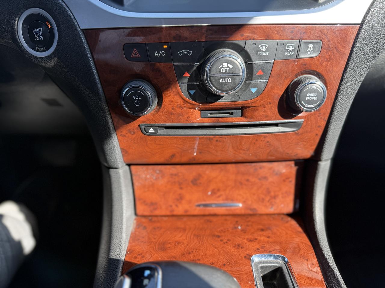 2013 Chrysler 300 Touring  Photo