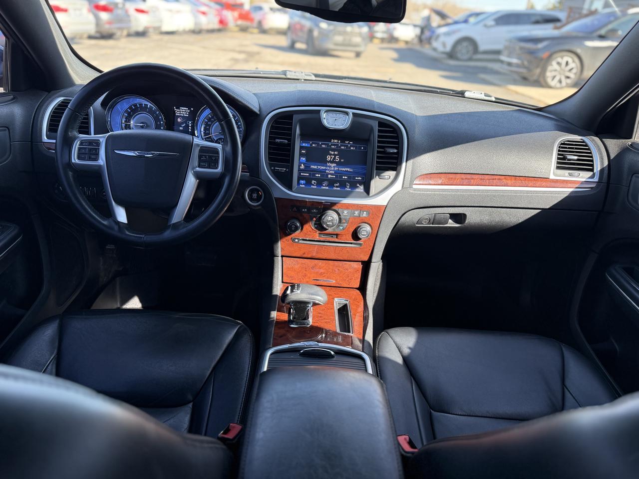 2013 Chrysler 300 Touring  Photo