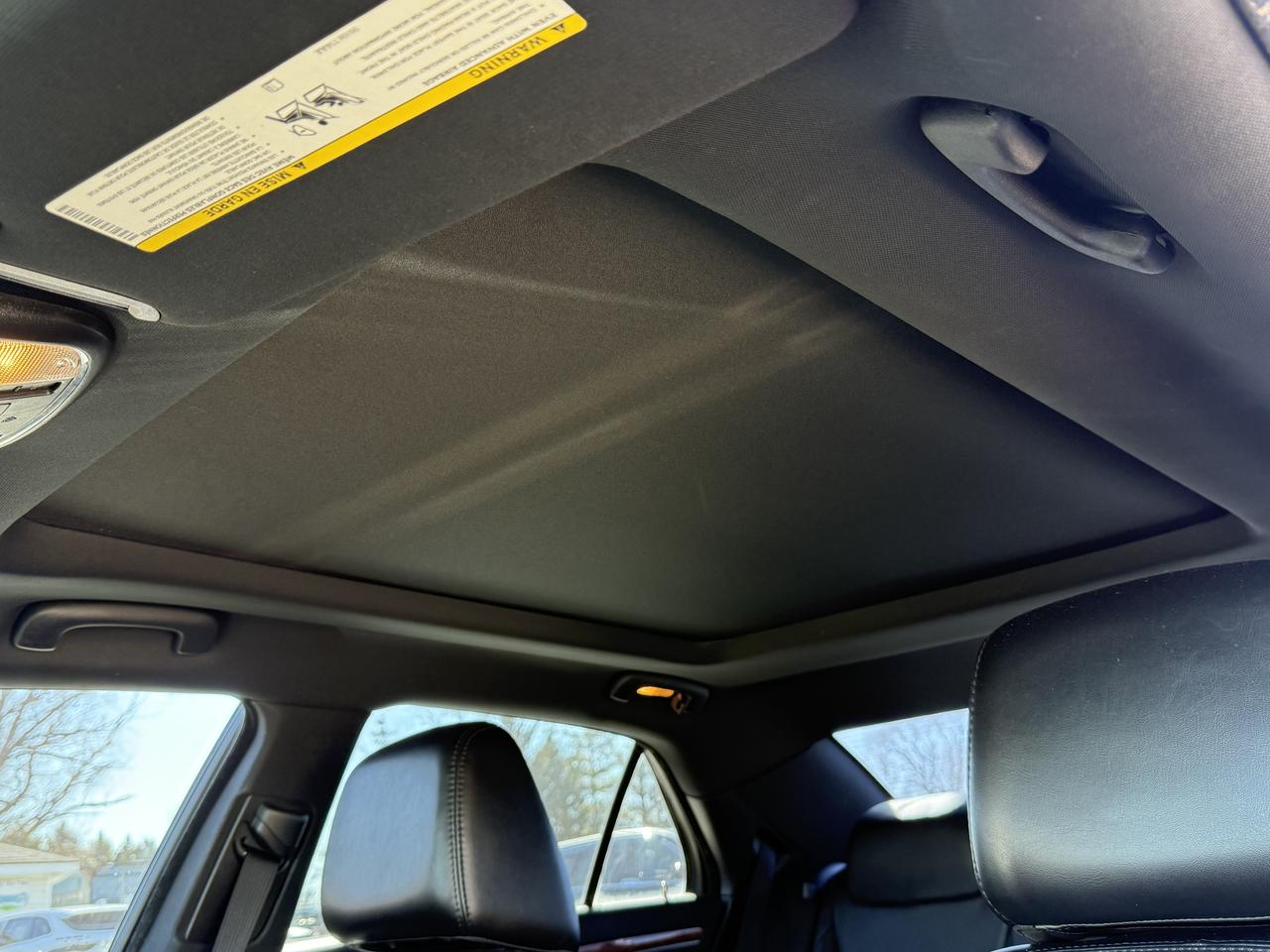 2013 Chrysler 300 Touring  Photo