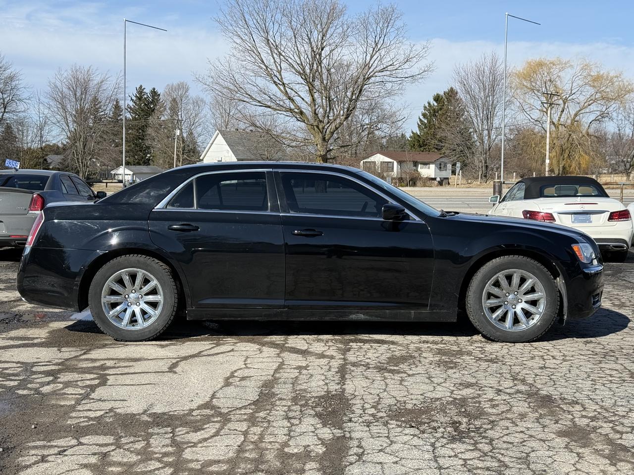 2013 Chrysler 300 Touring  Photo