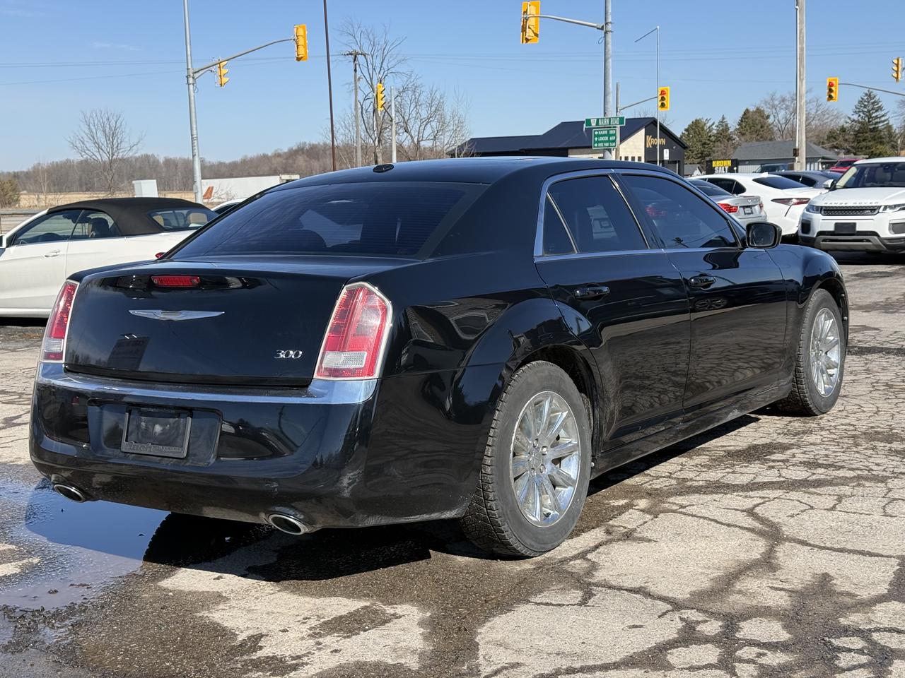 2013 Chrysler 300 Touring  Photo