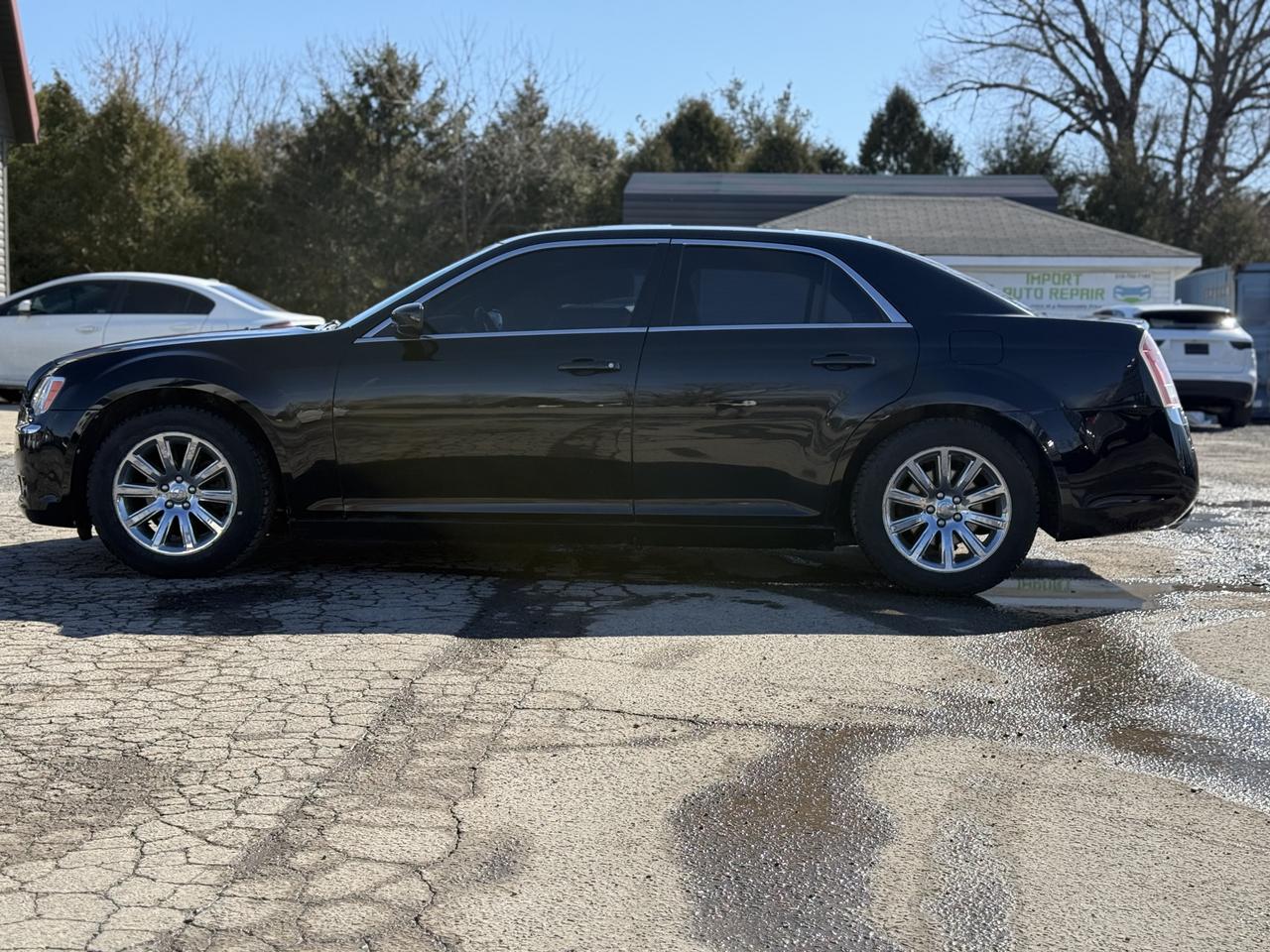 2013 Chrysler 300 Touring  Photo