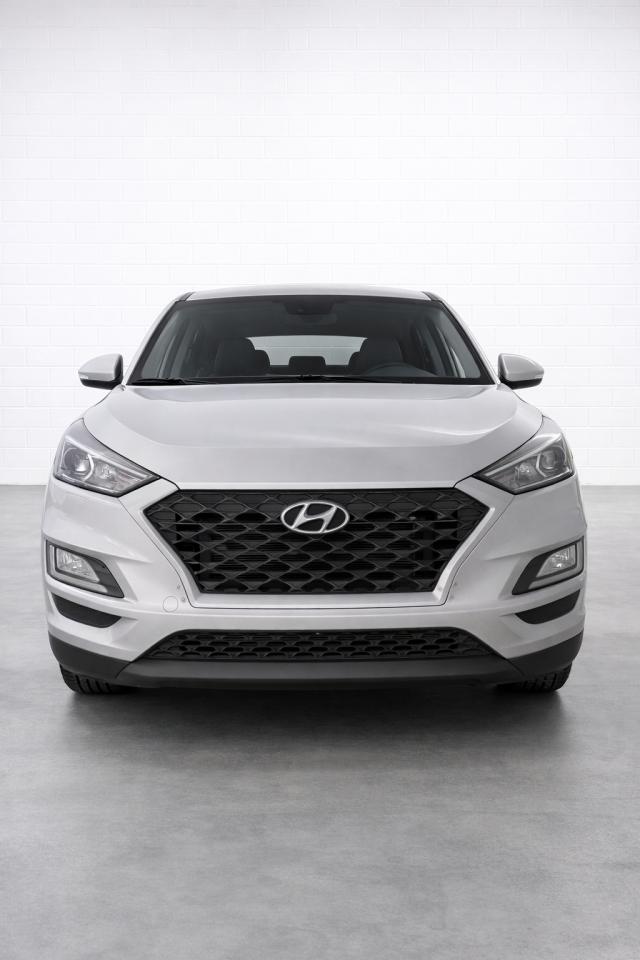 2019 Hyundai Tucson Essential Photo2