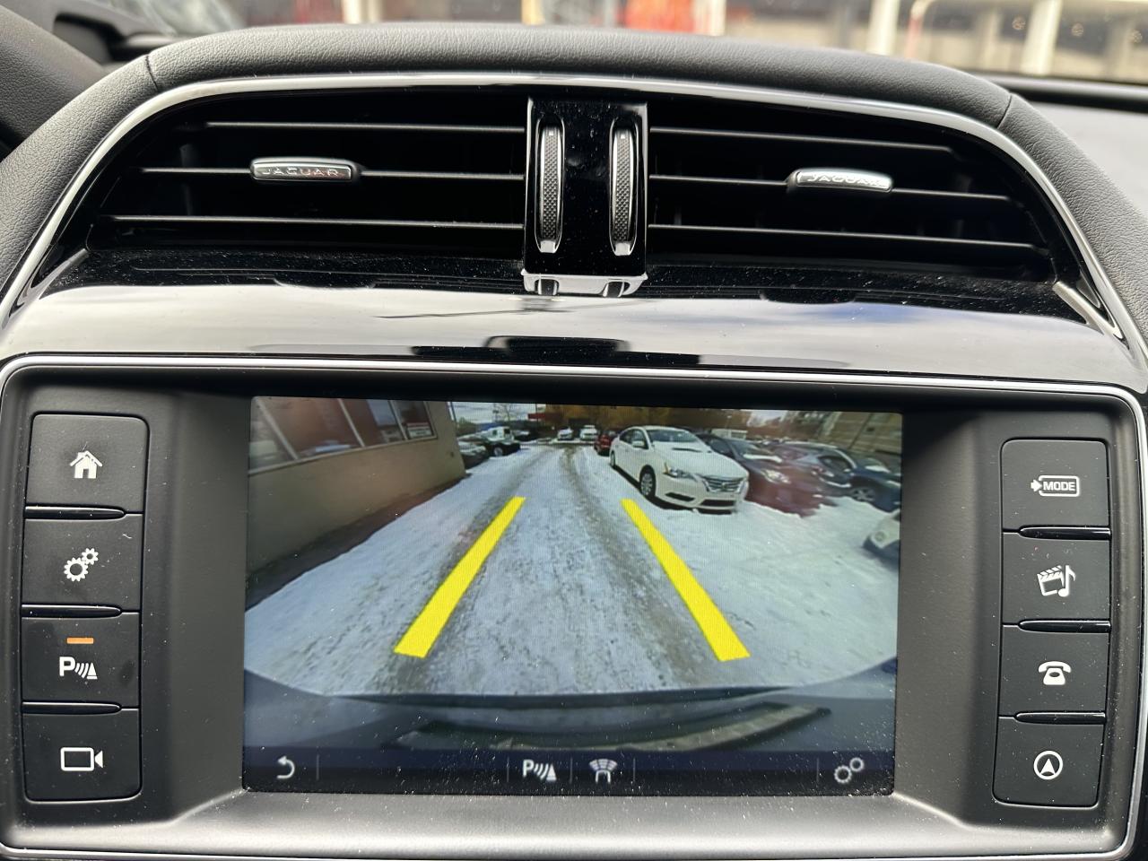 2017 Jaguar F-PACE S Photo