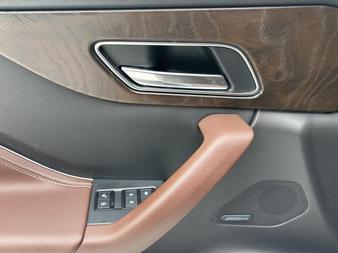 2017 Jaguar F-PACE S Photo