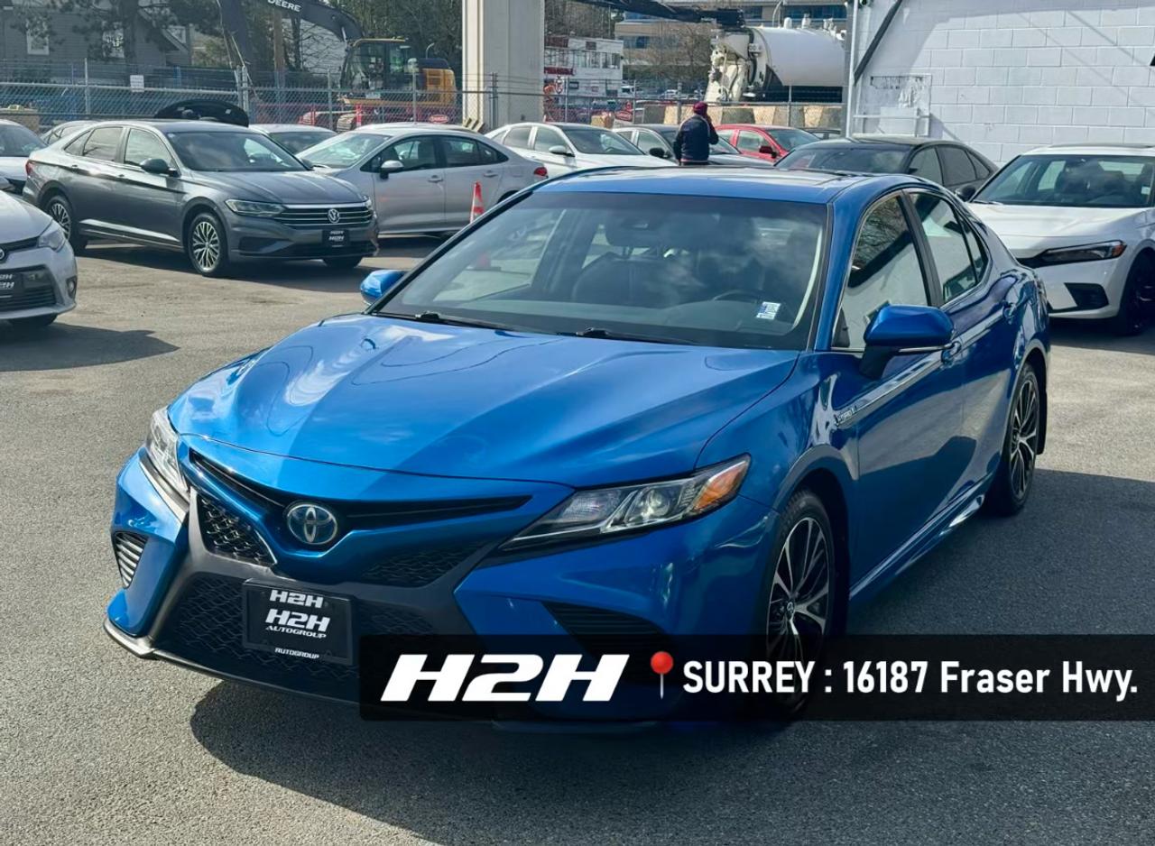 2018 Toyota Camry HYBRID FINANCING AVAILABLE Photo1