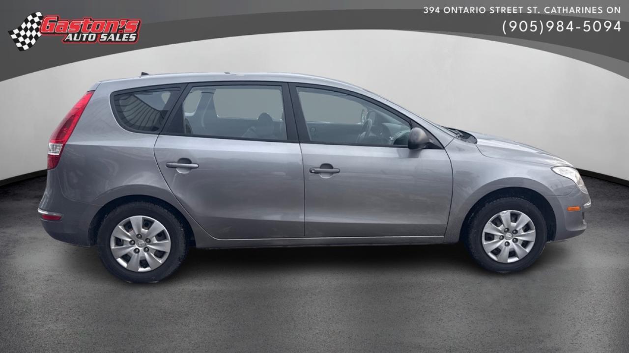 2011 Hyundai Elantra Touring L Photo