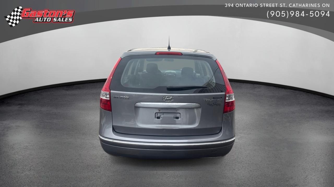 2011 Hyundai Elantra Touring L Photo