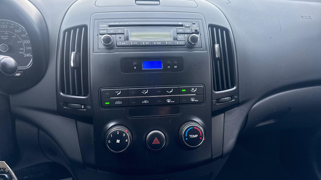 2011 Hyundai Elantra Touring L Photo