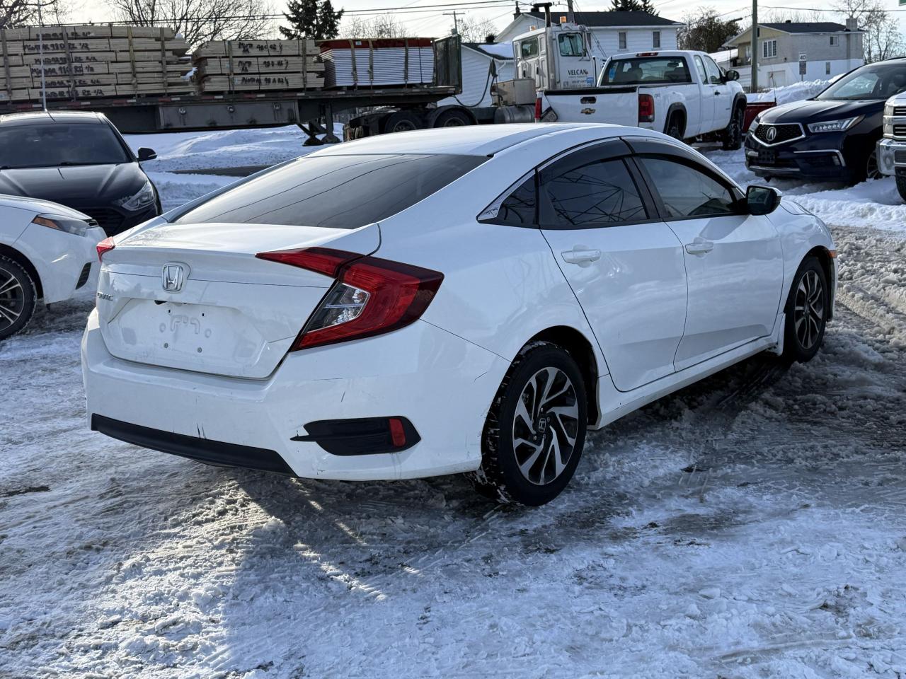 2018 Honda Civic LX Photo