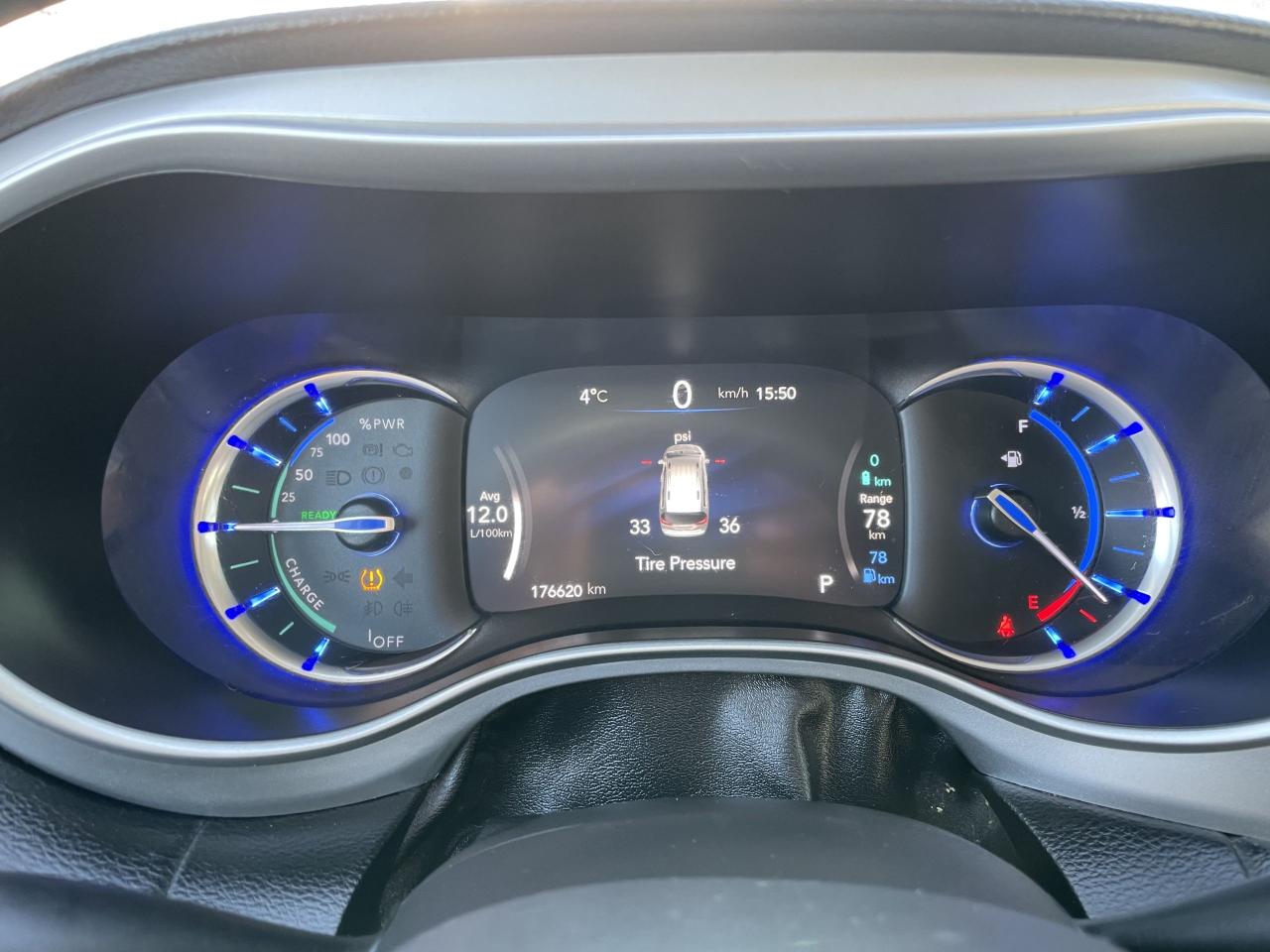 2018 Chrysler Pacifica Hybrid Touring Plus Photo