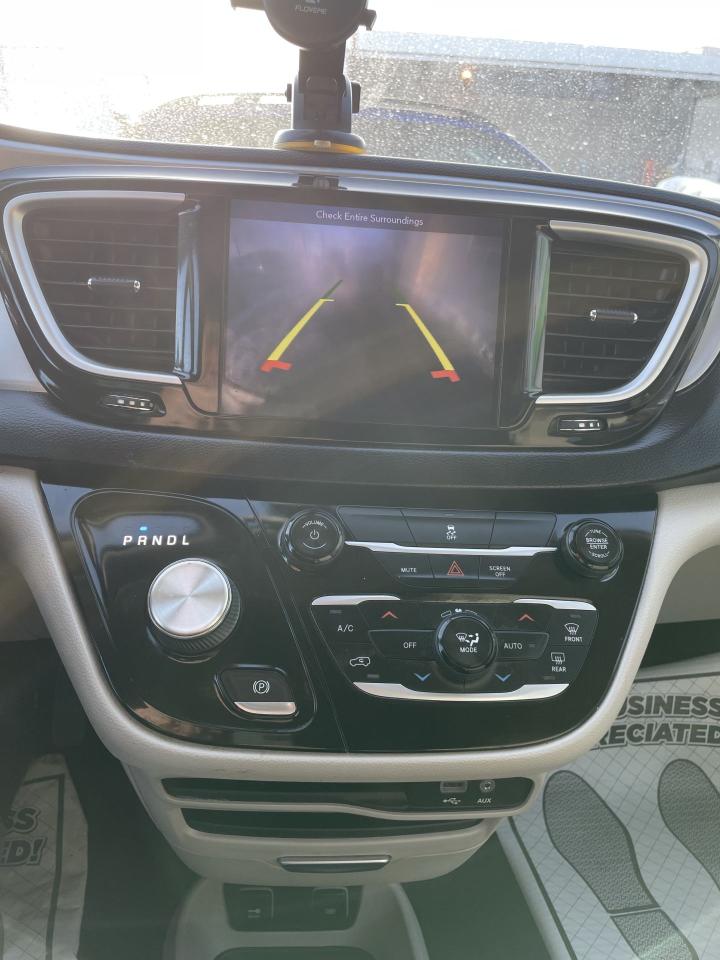 2018 Chrysler Pacifica Hybrid Touring Plus Photo