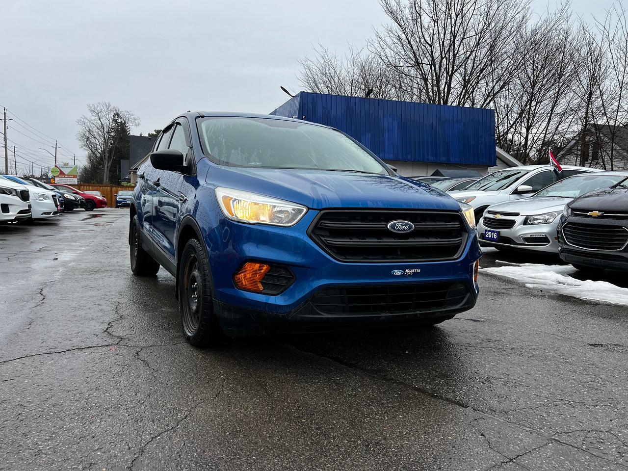 2017 Ford Escape FWD 4DR S Photo0