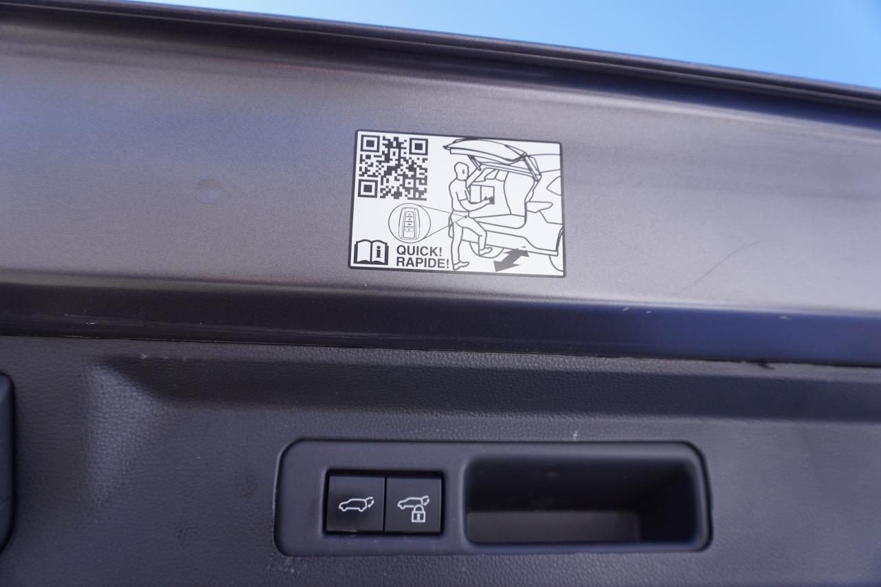 2024 Toyota Sequoia TRD OFF-ROAD / HYBRID / LOW KM'S / 8 PASSENGER Photo