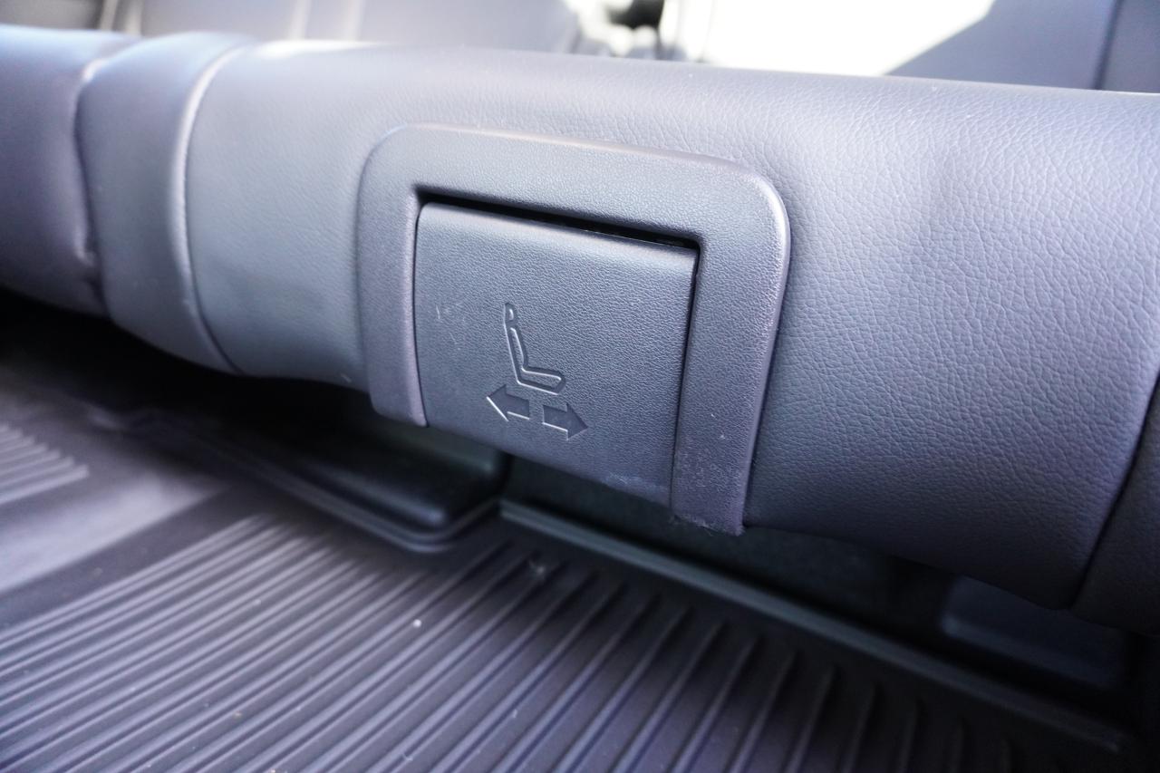 2024 Toyota Sequoia TRD OFF-ROAD / HYBRID / LOW KM'S / 8 PASSENGER Photo