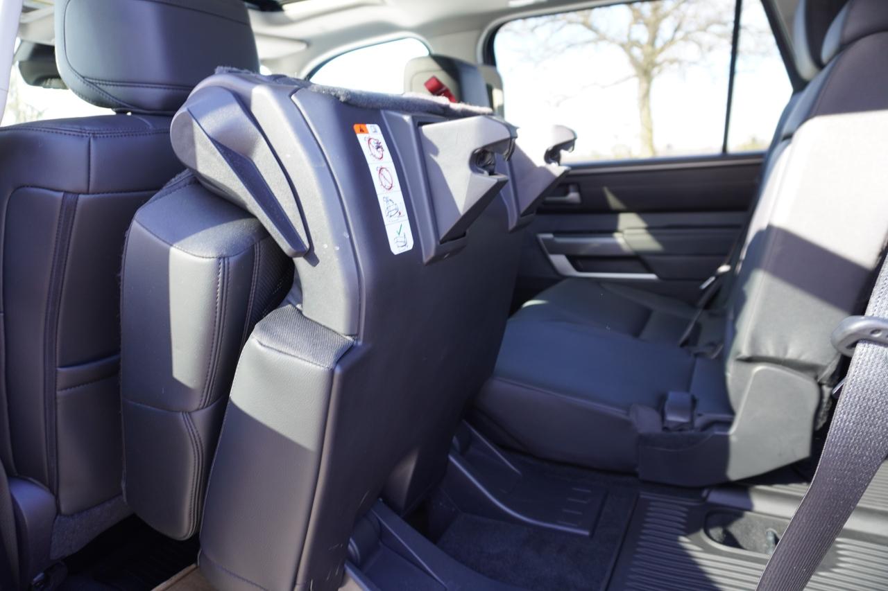 2024 Toyota Sequoia TRD OFF-ROAD / HYBRID / LOW KM'S / 8 PASSENGER Photo