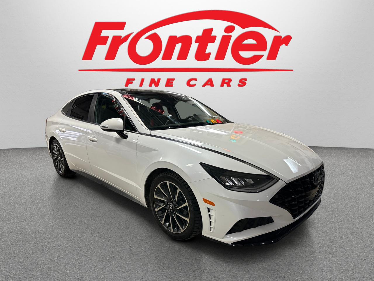 2020 Hyundai Sonata LUXURY | CLEAN CARFAX | PANORAMIC SUNROOF | ALLOYS Photo2