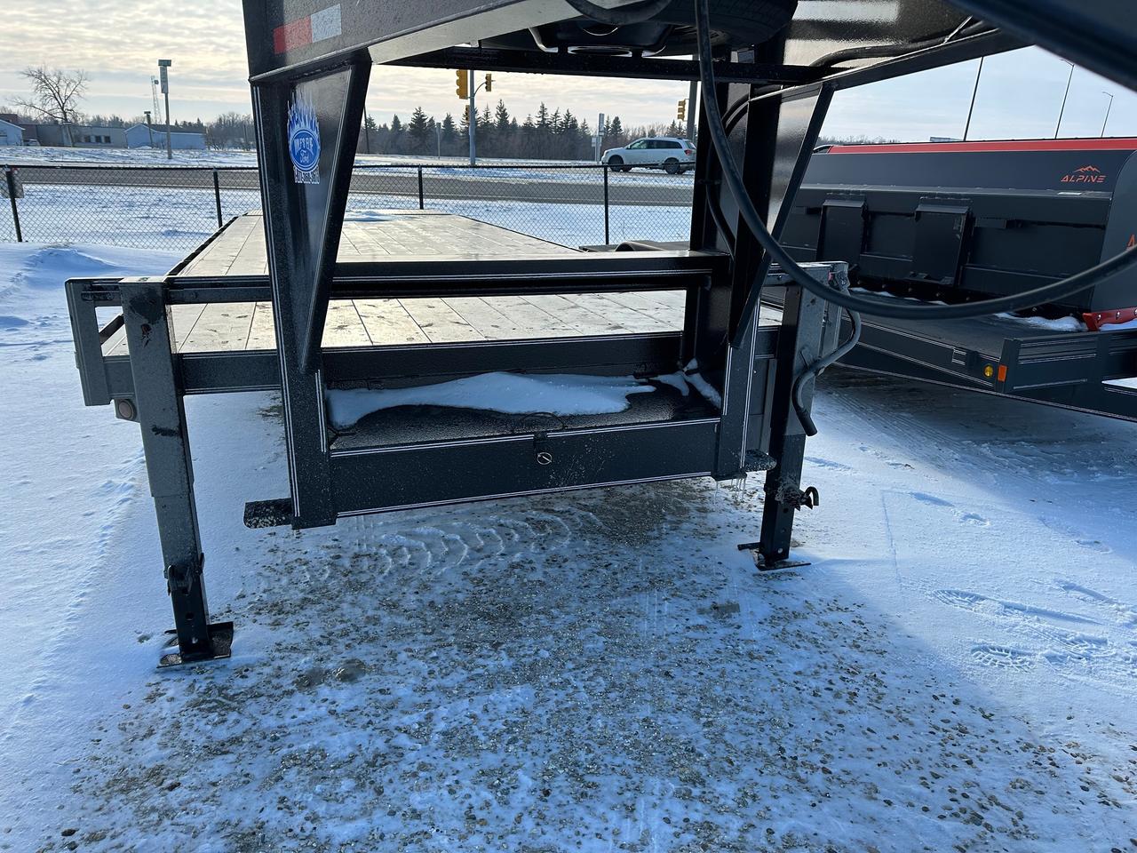 2026 Rainbow Deck Over 25 + 5 Excursion Gooseneck Deck Over w/ Dove Tail Photo1