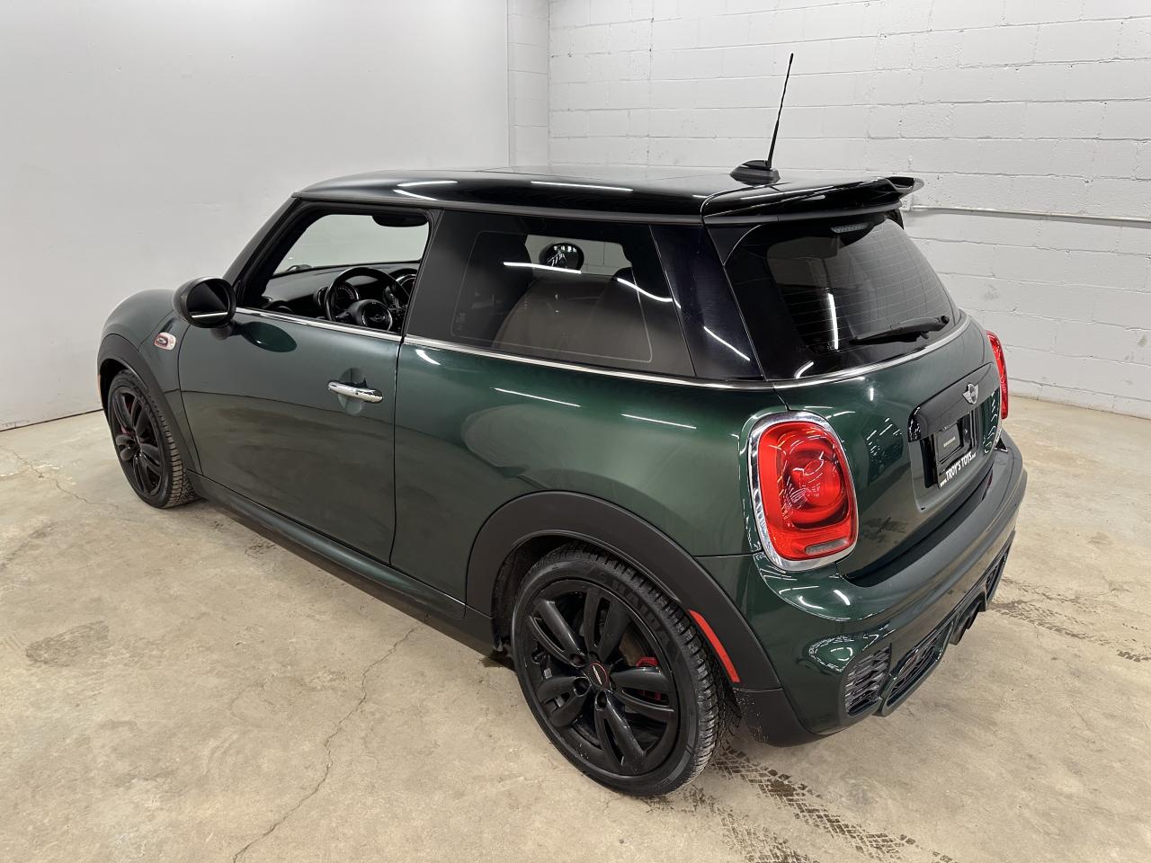 2017 MINI Cooper John Cooper Works Photo3