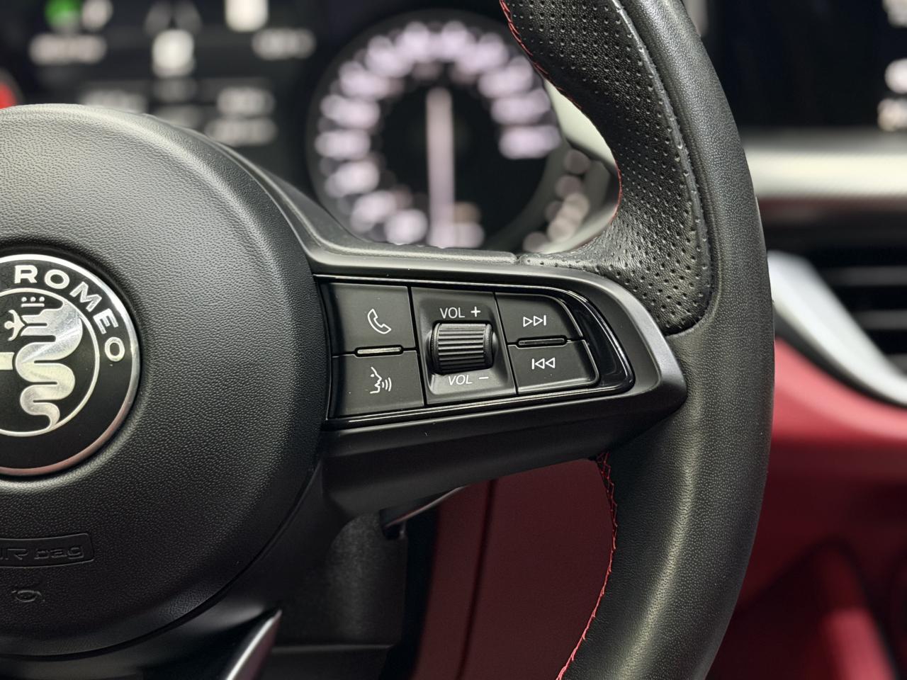 2021 Alfa Romeo Stelvio TI SPORT|RED INT|NAV|LKA|ACC|FCW|BSM| Photo