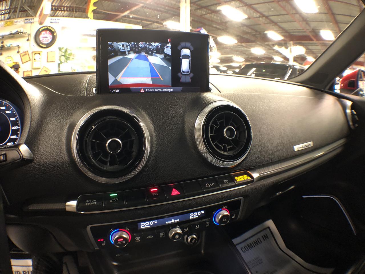2018 Audi A3 E-TRON THECHNIK LEATHER PANO/ROOF NAV CAMERA Photo