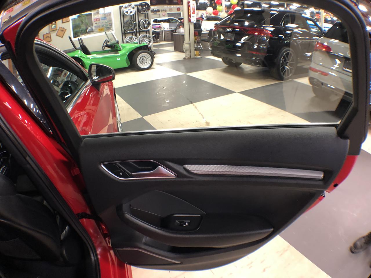 2018 Audi A3 E-TRON THECHNIK LEATHER PANO/ROOF NAV CAMERA Photo