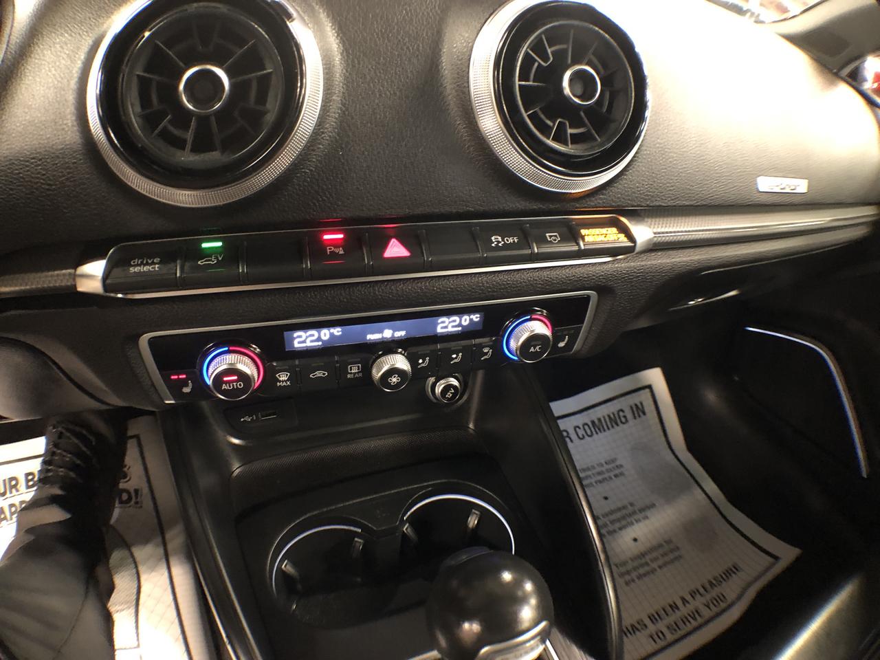 2018 Audi A3 E-TRON THECHNIK LEATHER PANO/ROOF NAV CAMERA Photo