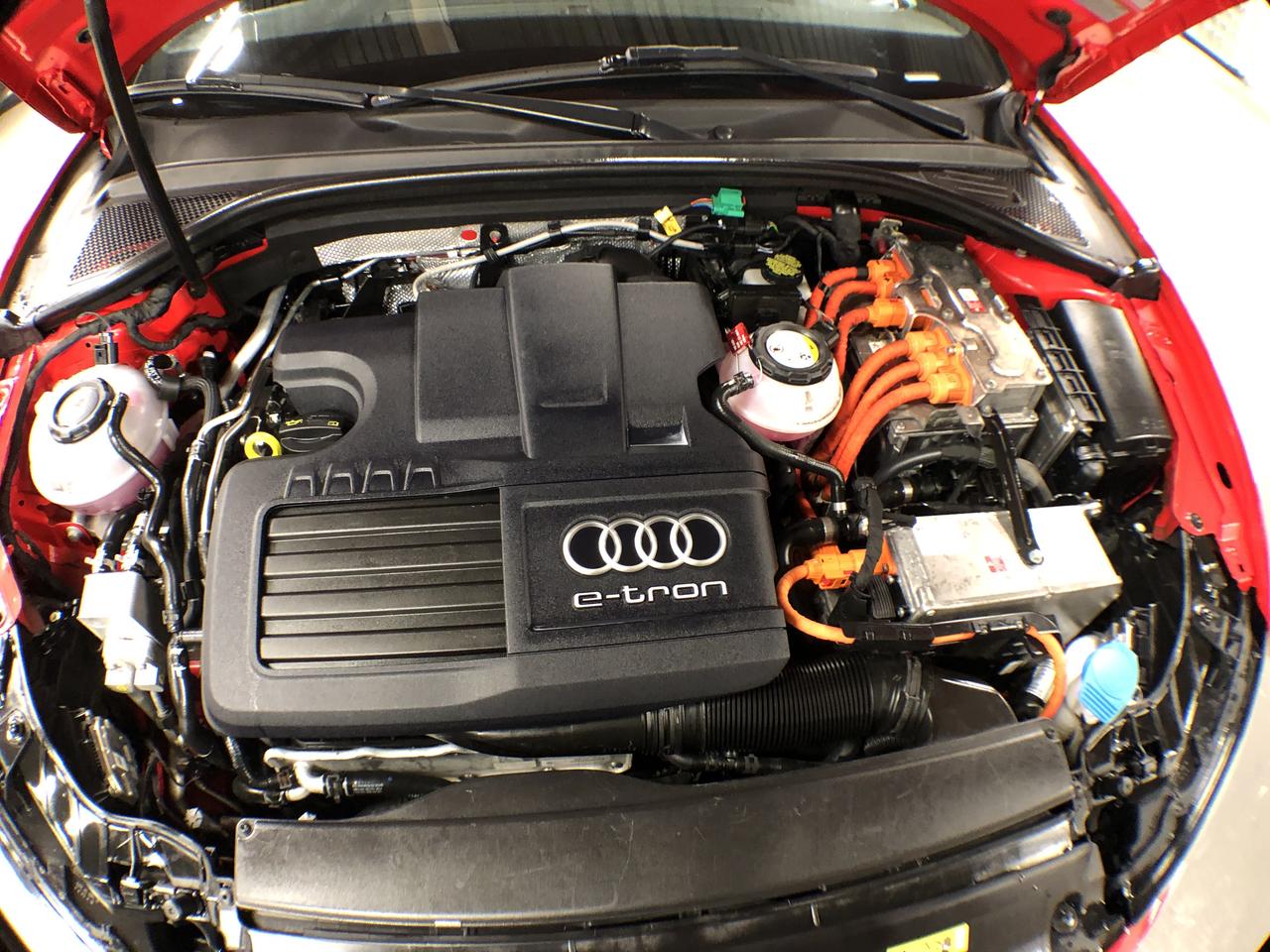 2018 Audi A3 E-TRON THECHNIK LEATHER PANO/ROOF NAV CAMERA Photo