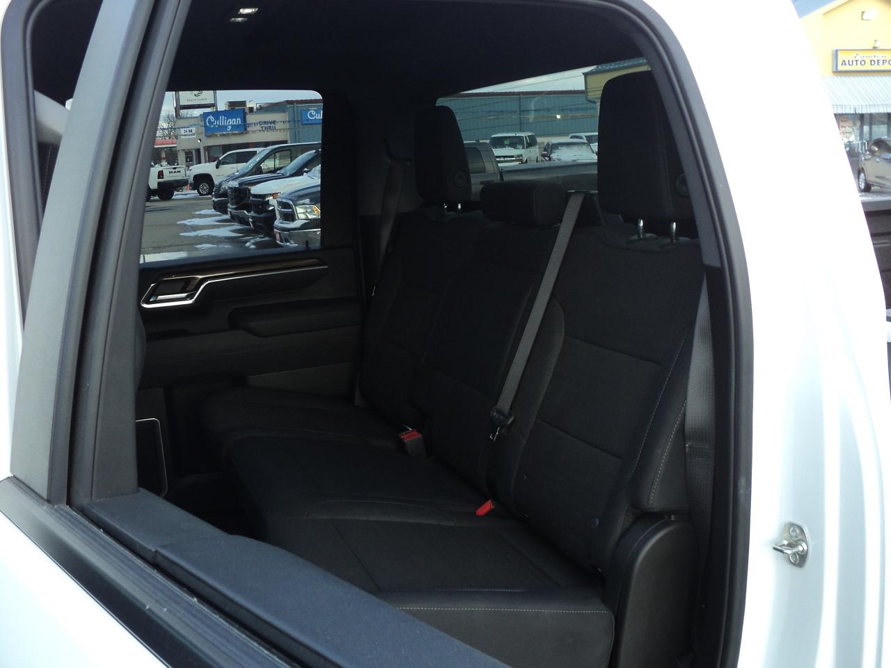 2025 Chevrolet Silverado 2500 HD LT CrewCab 4WD 6.6L8cylDiesel 8ftBox NavHeatedS Photo