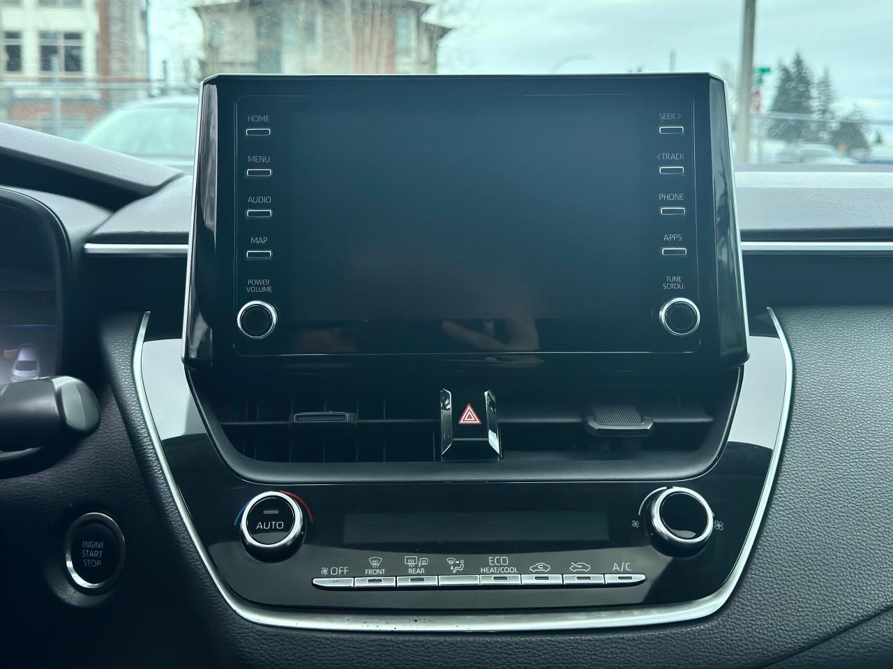 2020 Toyota Corolla FINANCING AVAILABLE Photo11