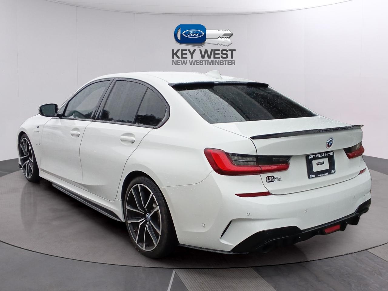 2021 BMW 3 Series 330e xDrive Plug-In Hybrid North America Photo2