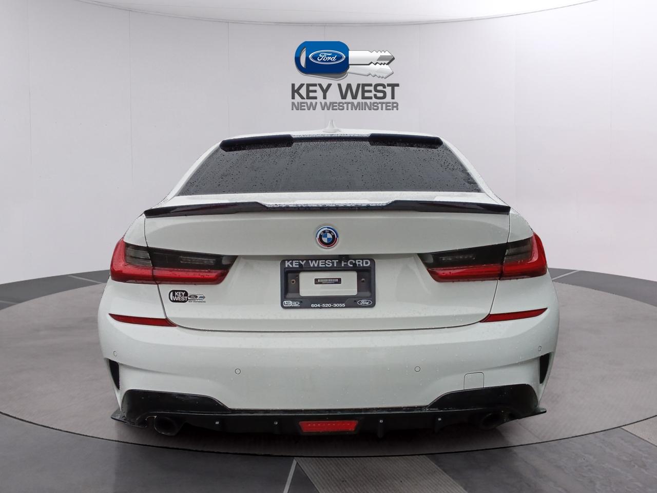 2021 BMW 3 Series 330e xDrive Plug-In Hybrid North America Photo4