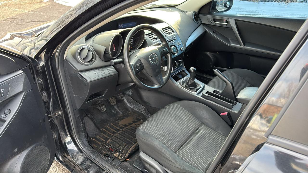 2013 Mazda MAZDA3 GX MODEL, MANUAL Photo