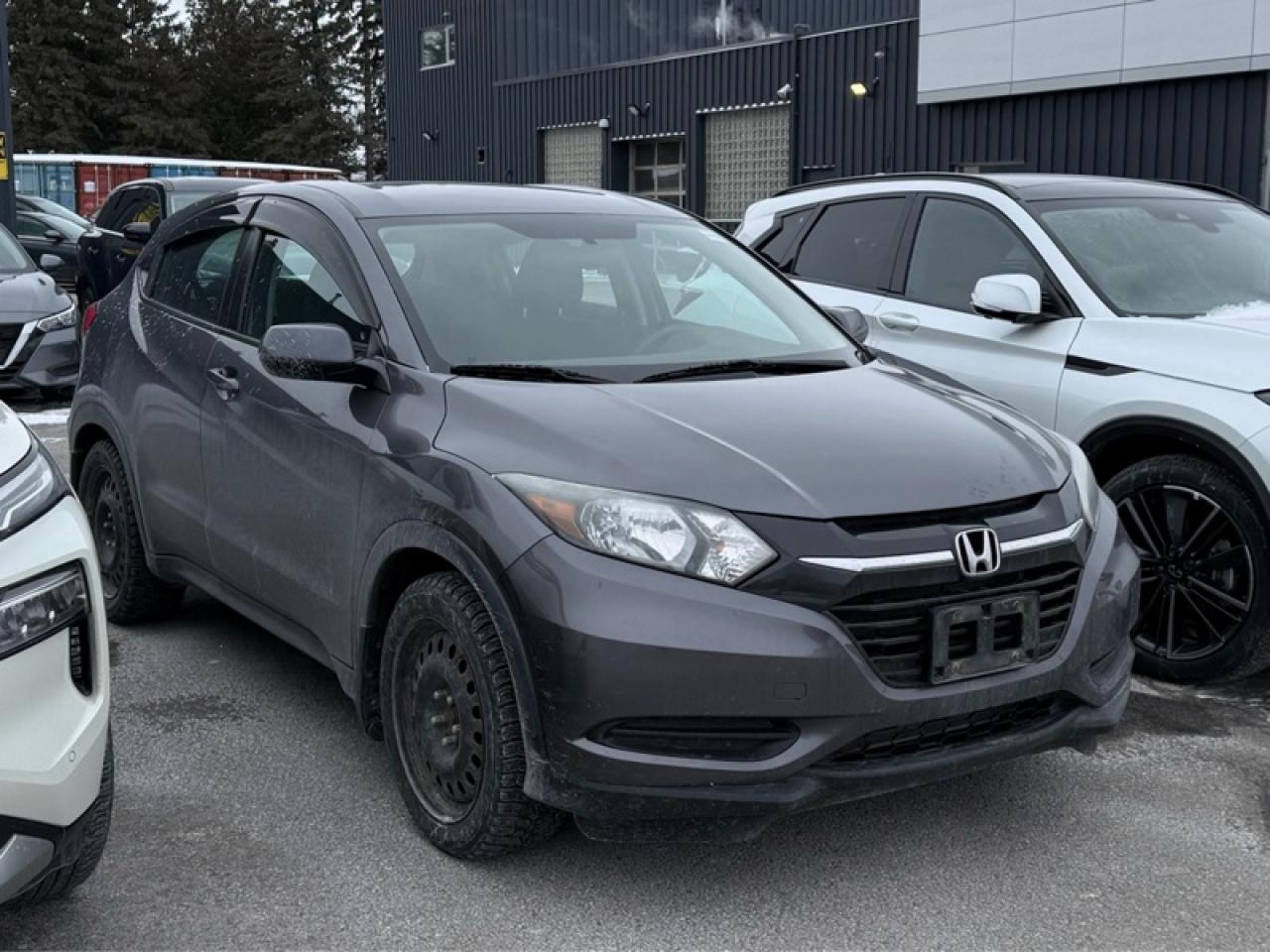 2016 Honda HR-V LX Photo