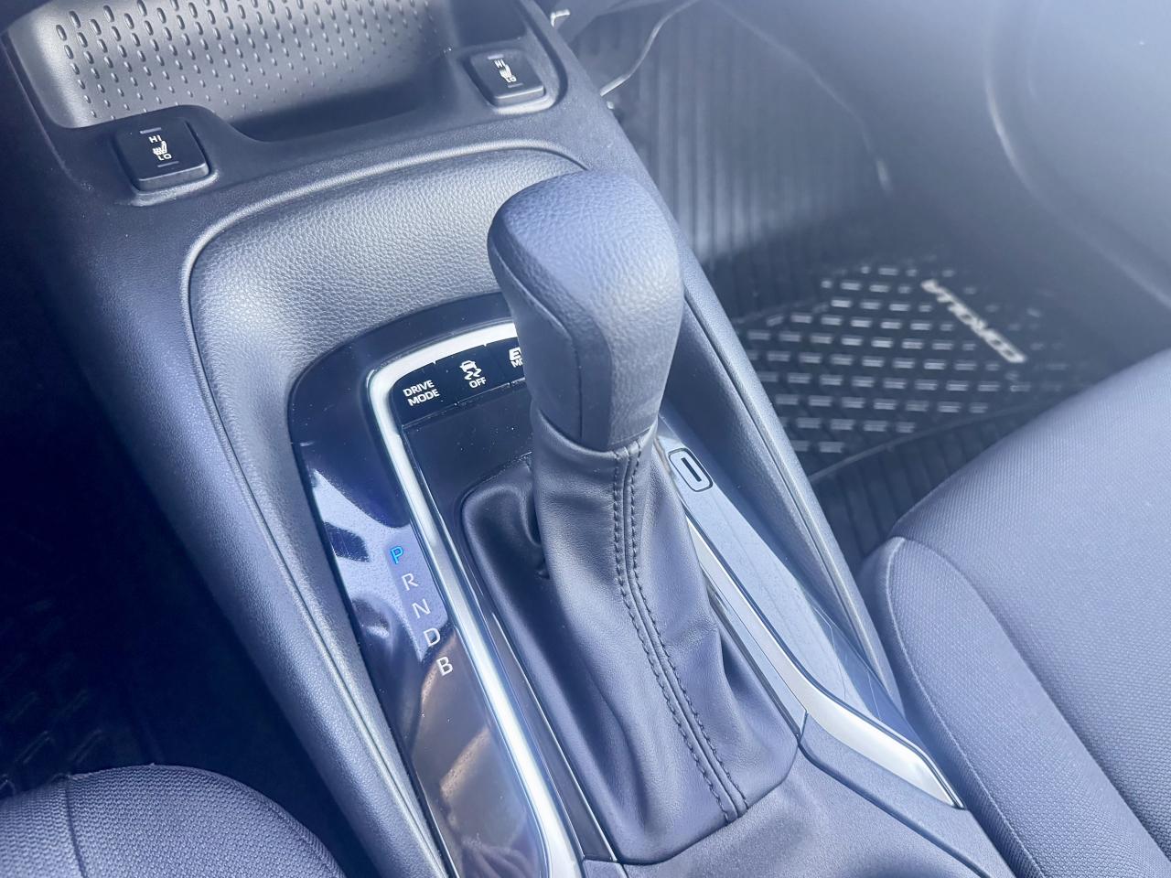 2024 Toyota Corolla HYBRID FINANCING AVAILABLE Photo12