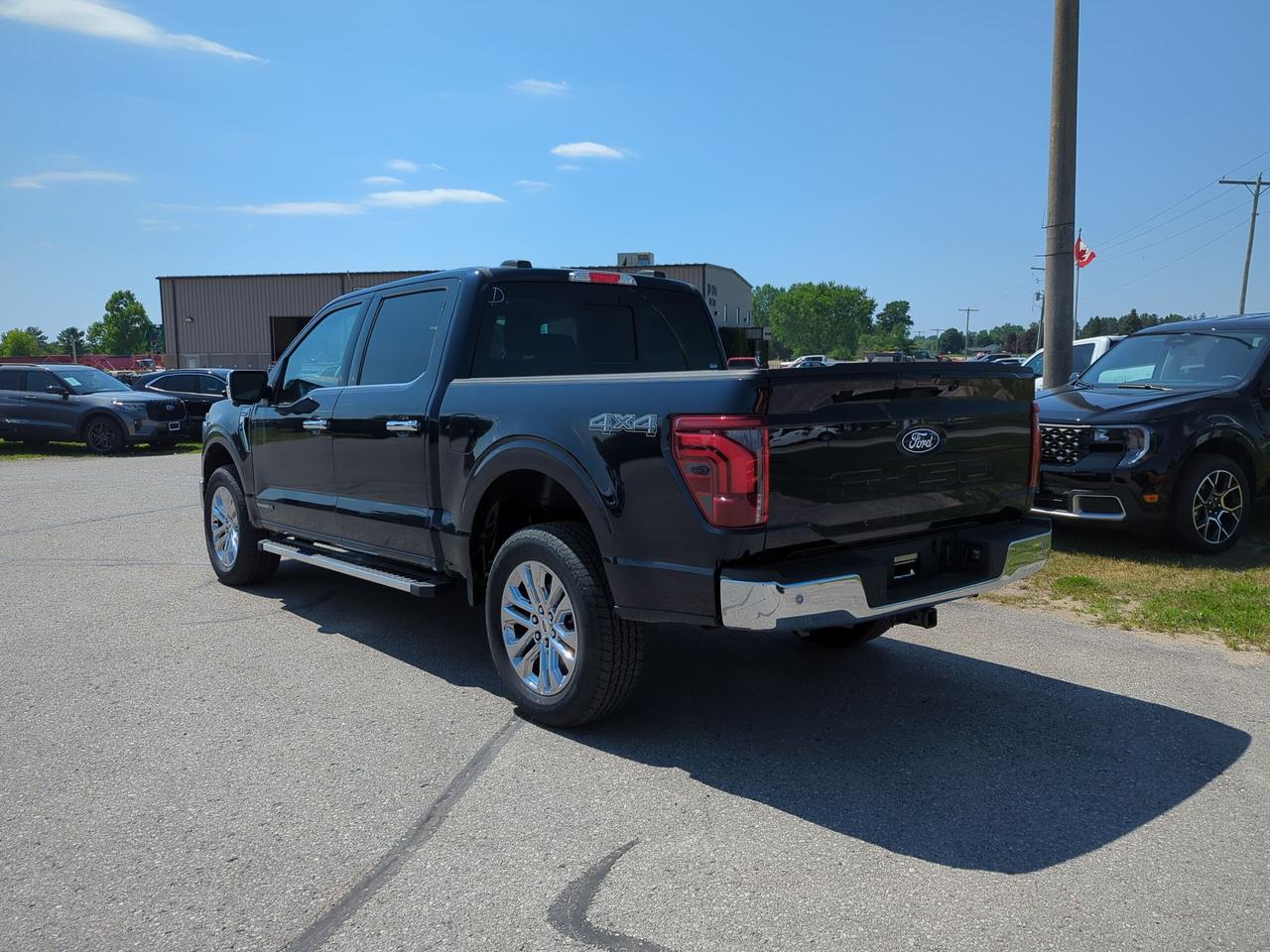 2026 Ford F-150 Lariat Supercrew Hybrid 501A 4x4 Photo3