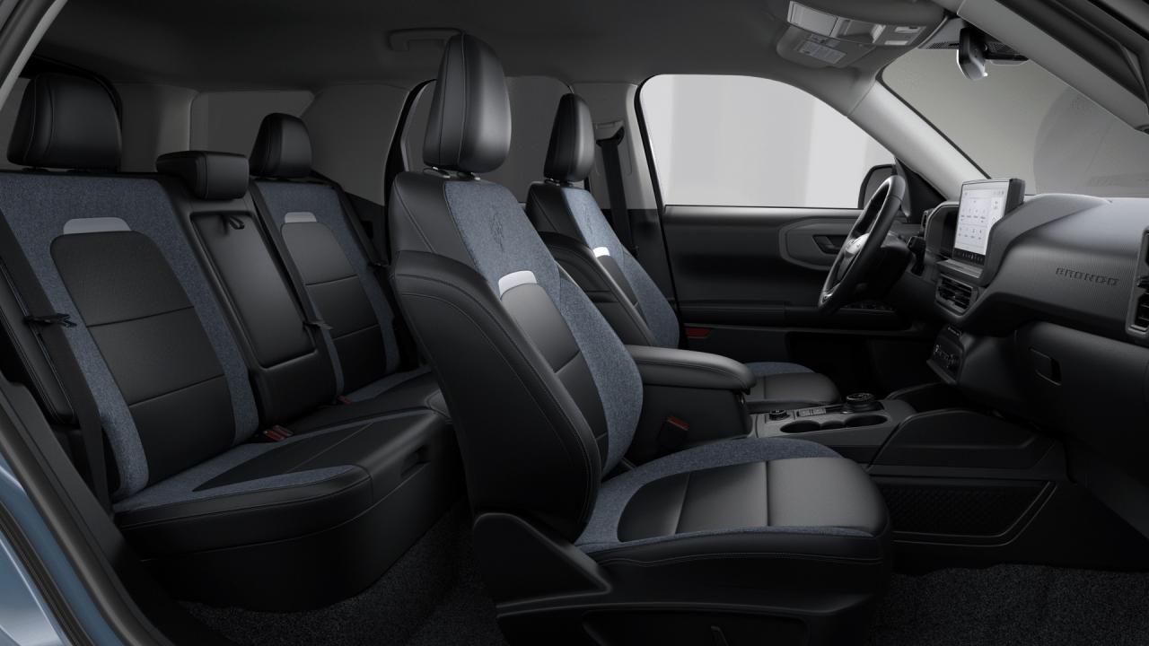 2026 Ford Bronco Sport Outer Banks 4x4 Photo