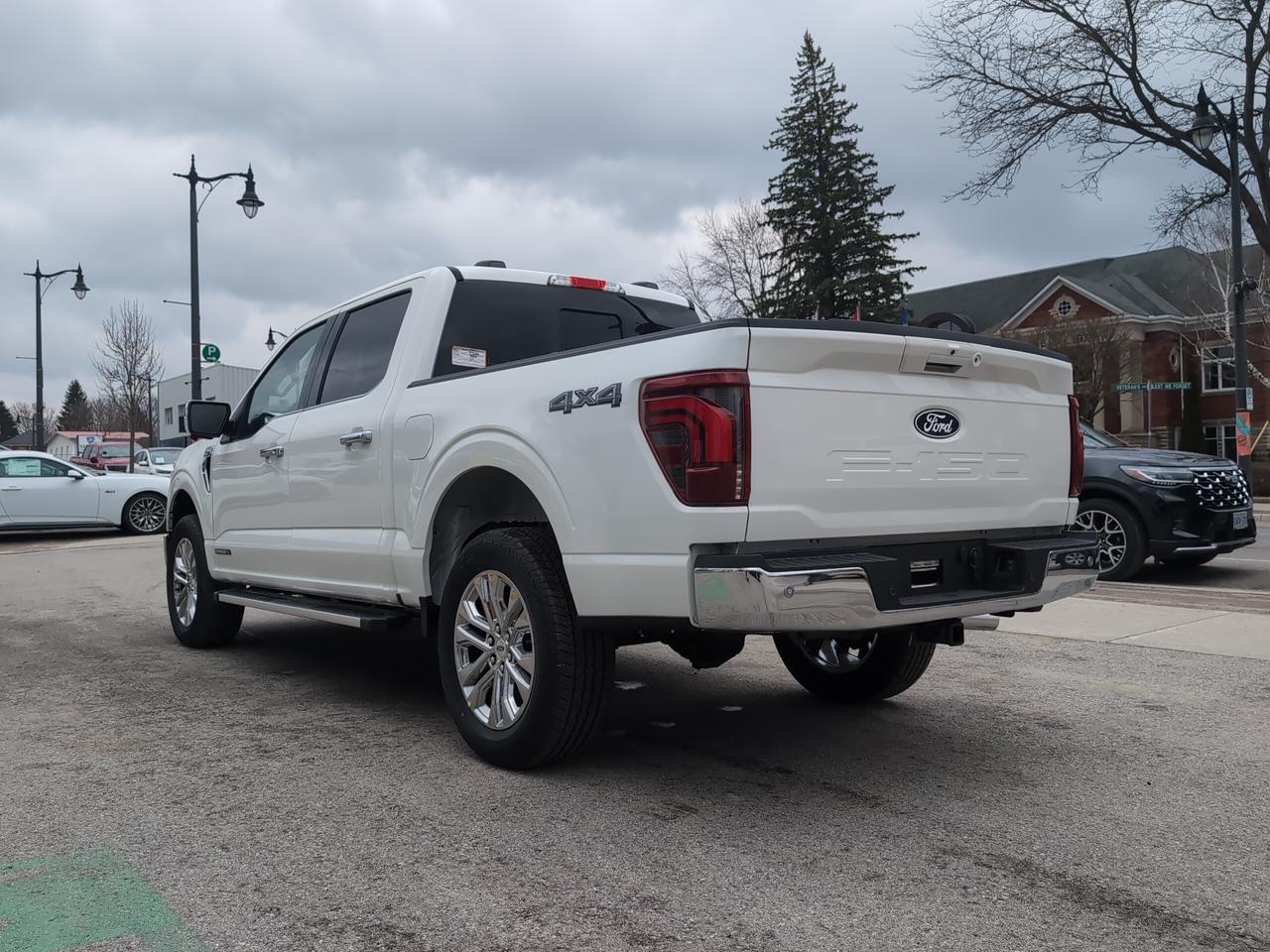 2026 Ford F-150 Lariat Supercrew Hybrid 501A 4x4 Photo3