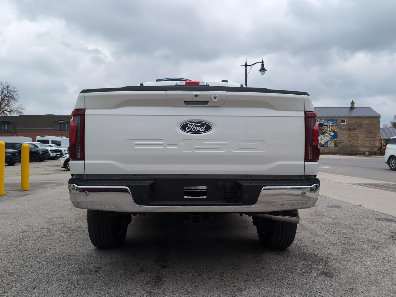 2026 Ford F-150 Lariat Supercrew Hybrid 501A 4x4 Photo4