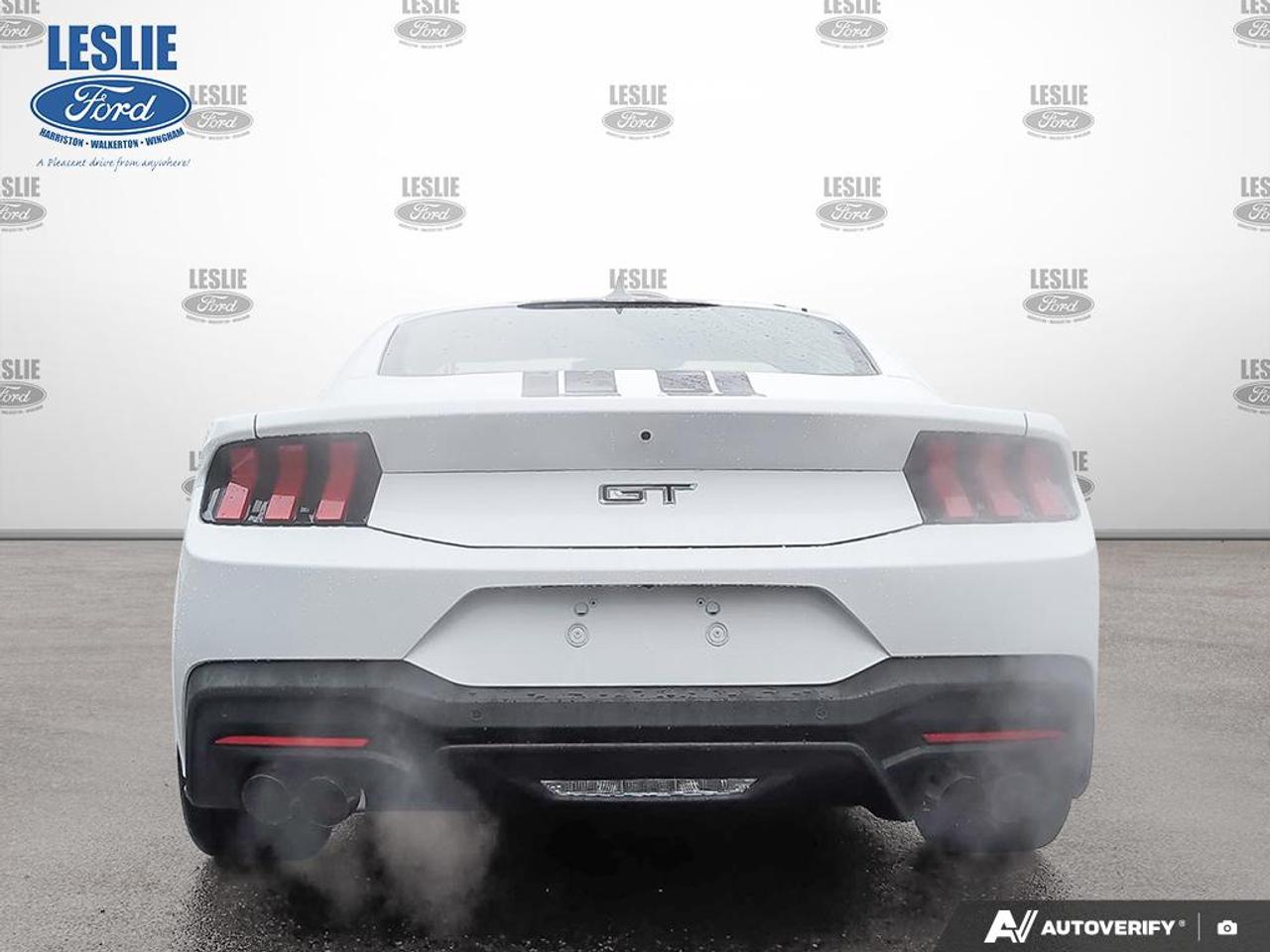2026 Ford Mustang GT Premium Fastback Photo4