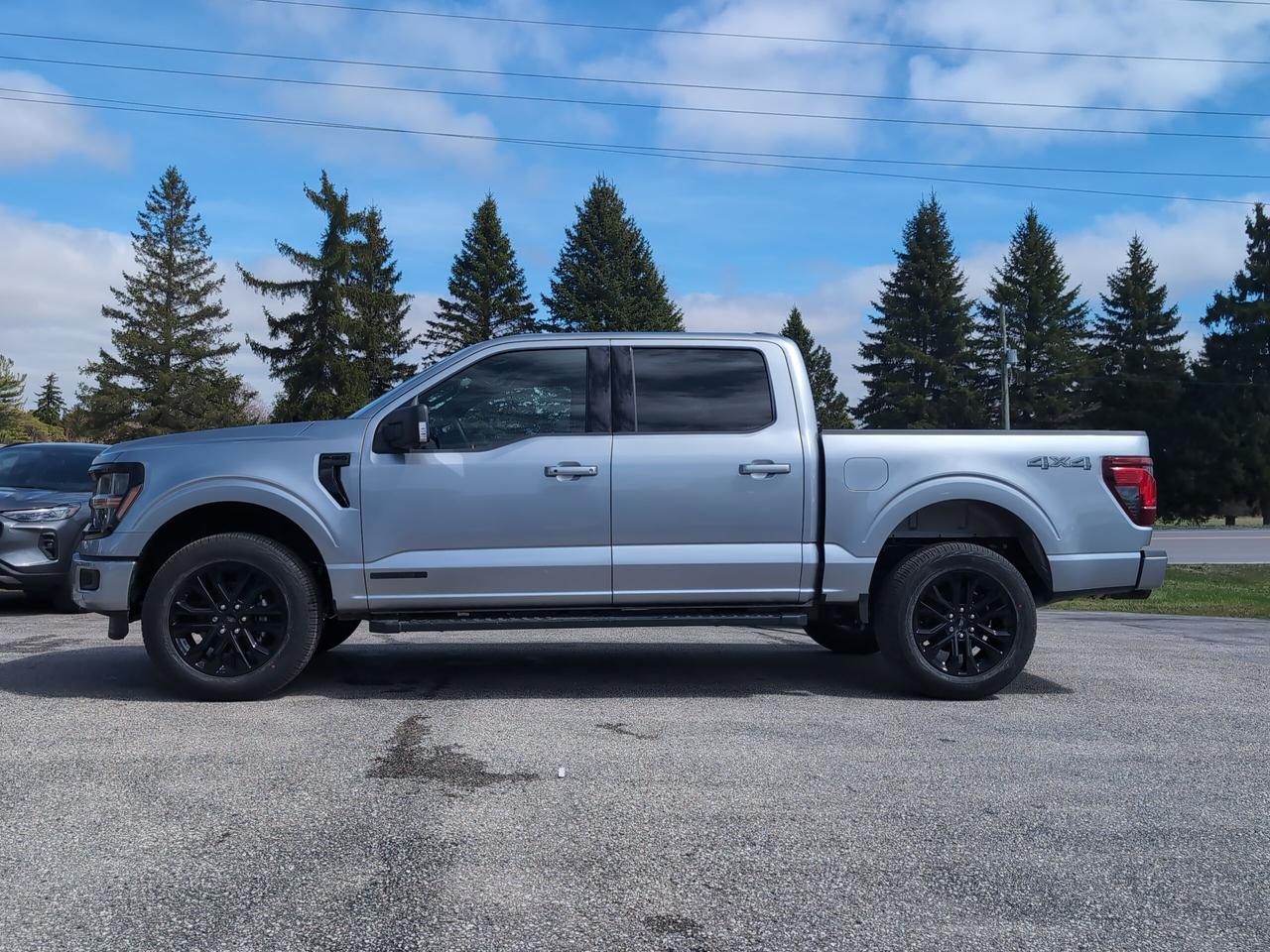 2026 Ford F-150 XLT SuperCrew Hybrid 302A 4x4 Photo2