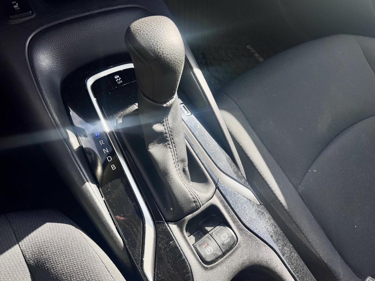 2022 Toyota Corolla FINANCING AVAILABLE Photo12