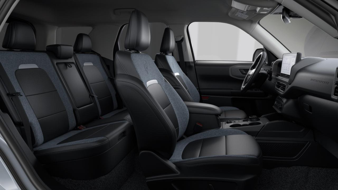 2026 Ford Bronco Sport Outer Banks 4x4 Photo