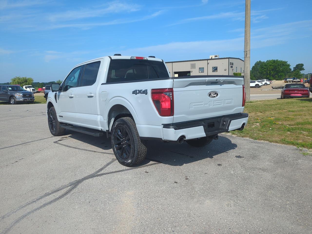 2026 Ford F-150 XLT SuperCrew Hybrid 302A 4x4 Photo3