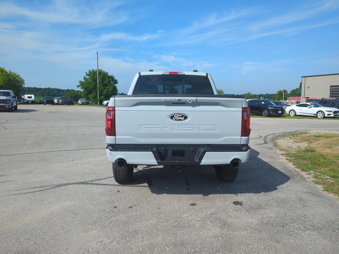 2026 Ford F-150 XLT SuperCrew Hybrid 302A 4x4 Photo4