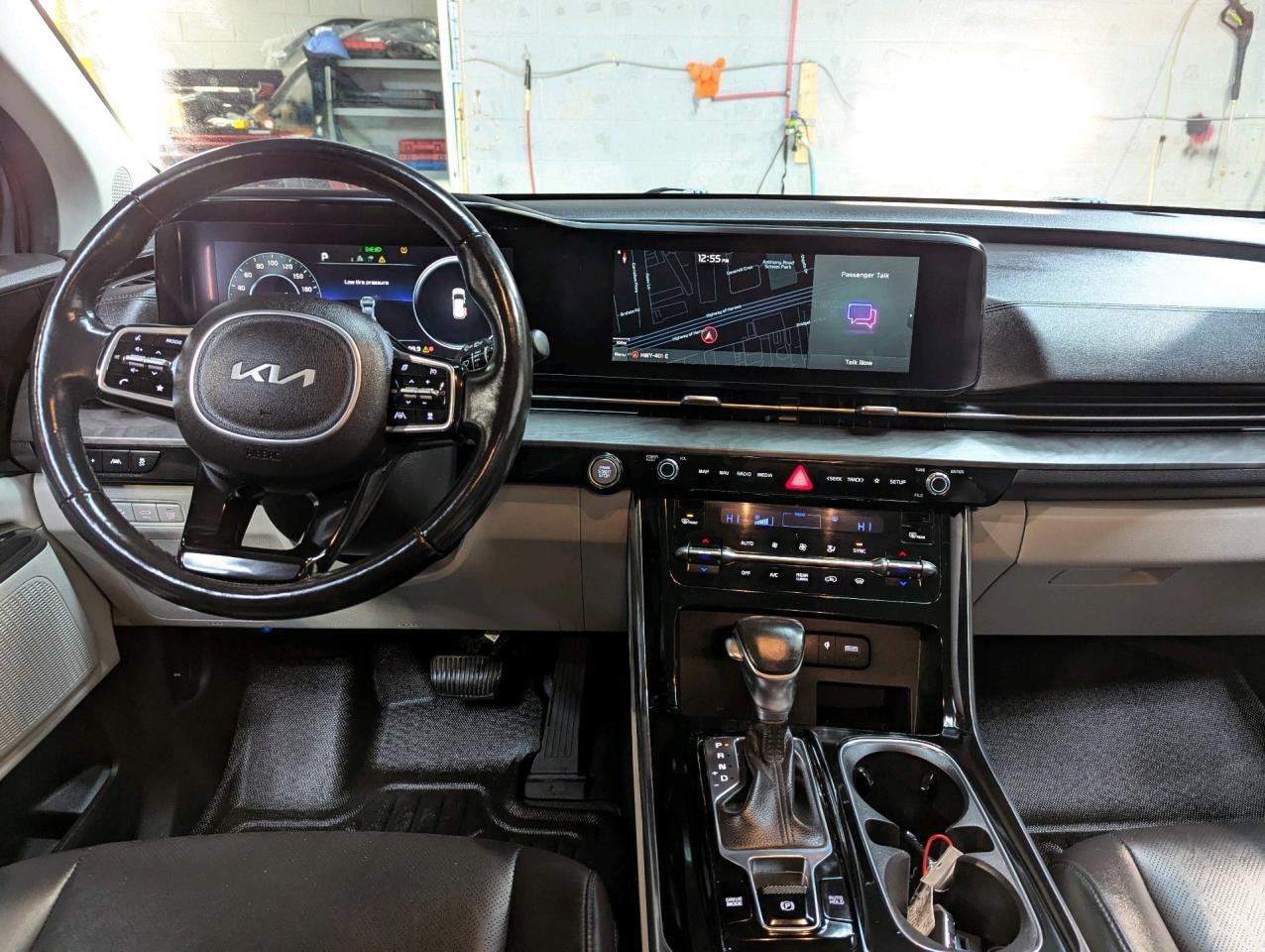 2022 Kia Carnival EX FWD Photo