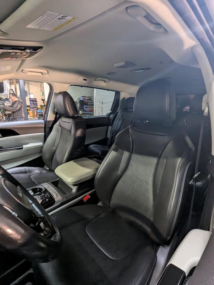 2022 Kia Carnival EX FWD Photo