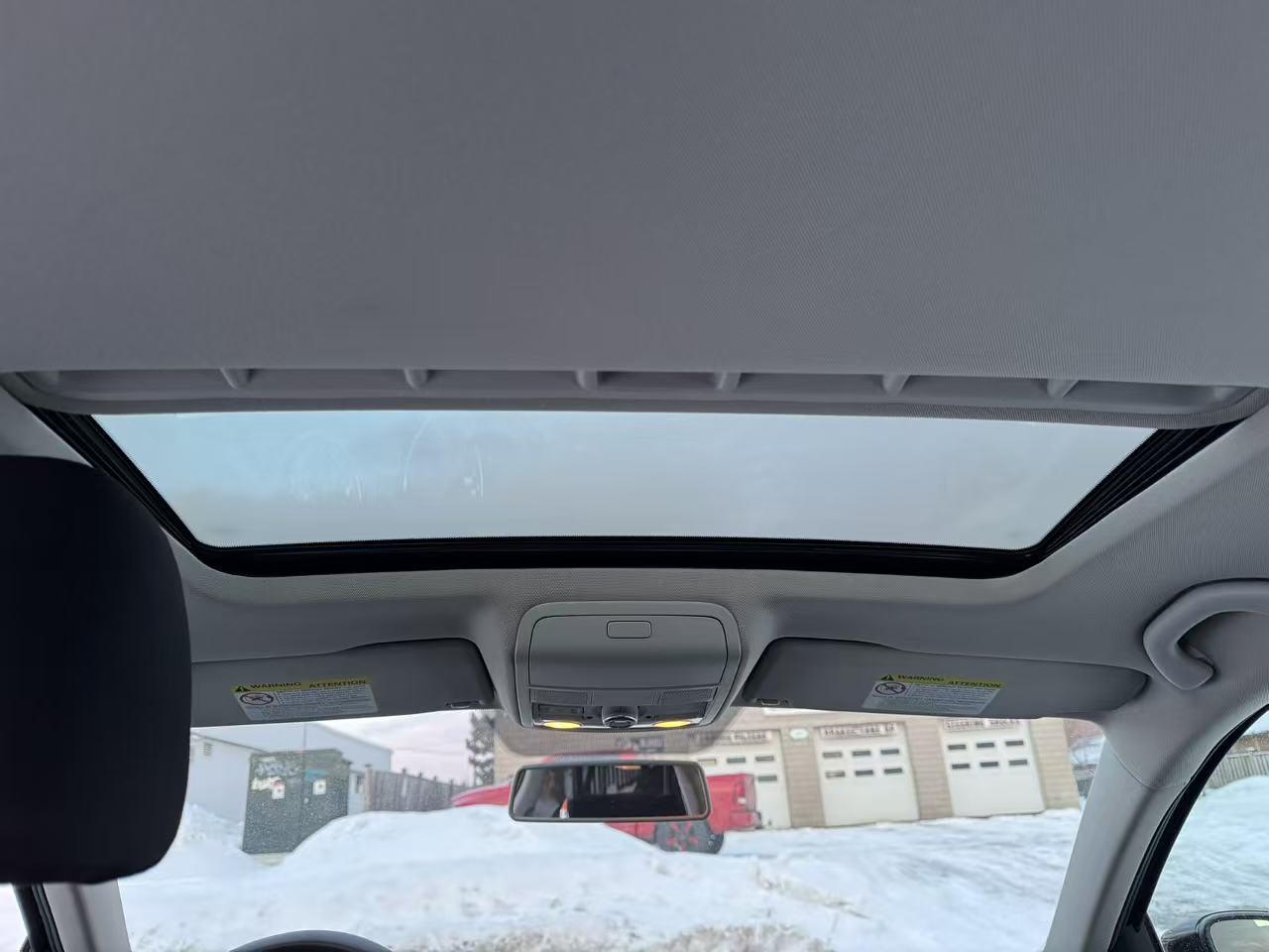 2016 Volkswagen Jetta 4dr 1.4 TSI Auto Trendline+ Photo