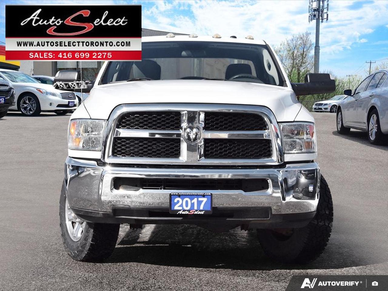 2017 RAM 2500 ST 4x4 - 5.7L V8 HEMI - Clean Carfax Photo