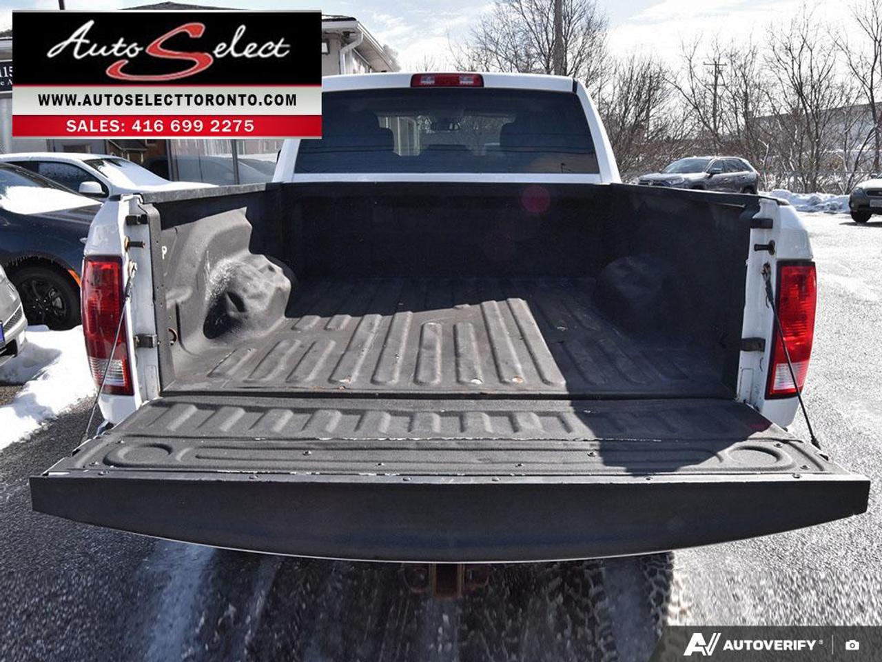 2017 RAM 2500 ST 4x4 - 5.7L V8 HEMI - Clean Carfax Photo